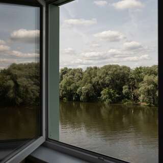 Гостиница 40-й меридиан Арбат Коломна Стандартный номер с видом на реку-2